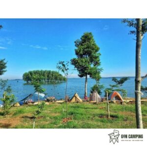 Camping hồ trị an